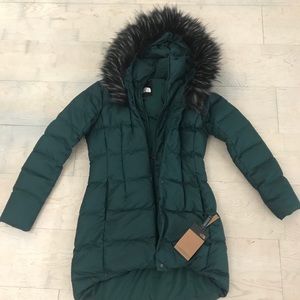 North Face Fur Down Hooded Parka/Parkina
